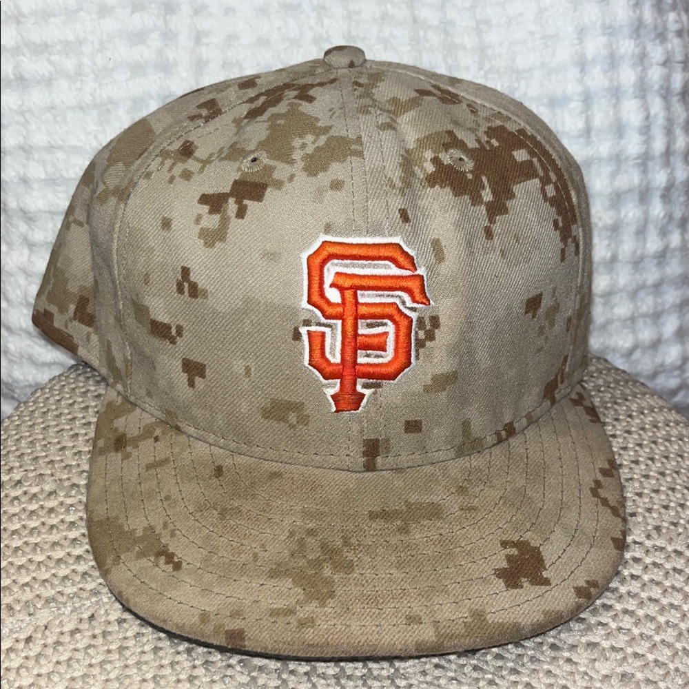 New Era SF Giants Camo Tan Orange Embroidered Logo Fitted Hat